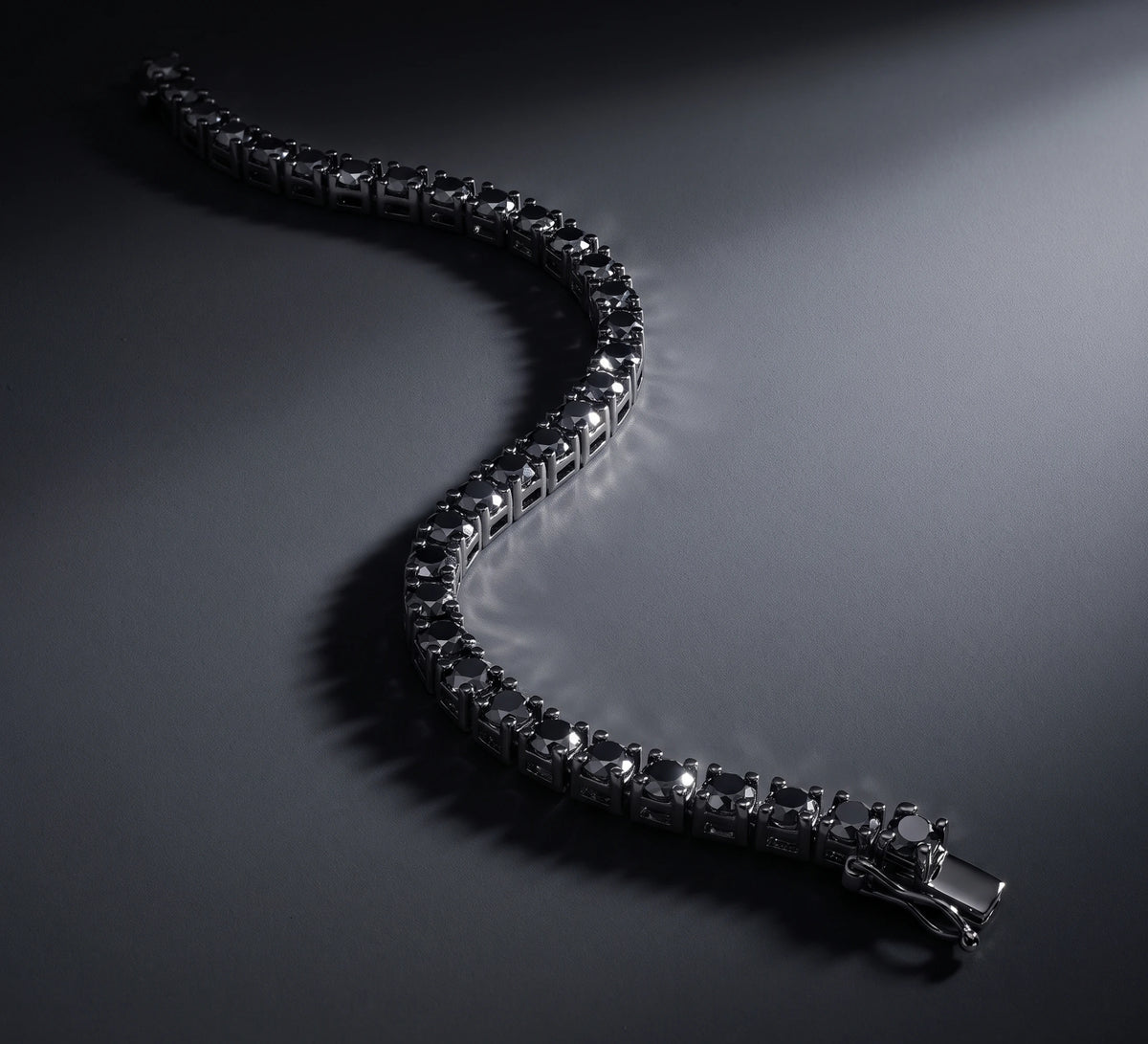 Bransoletka Tennis Black Edition z czarnymi diamentami