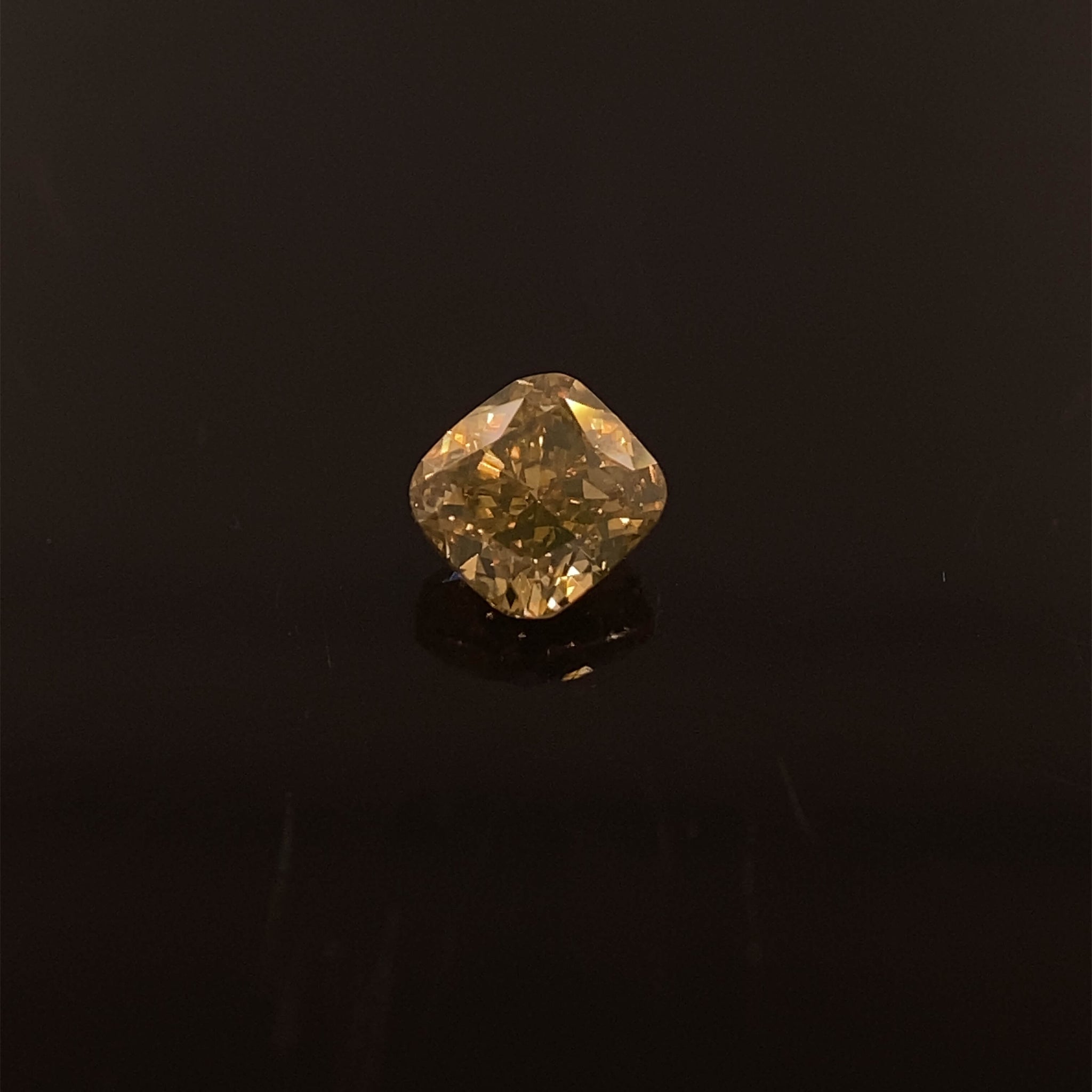 Żółty diament Fancy Brownish Yellow 0,34 Ct / VS2