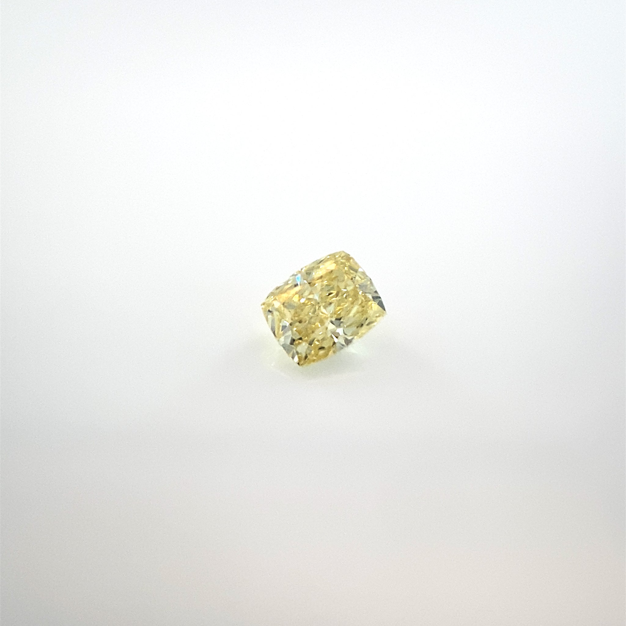 Żółty diament Fancy Yellow 0,20 Ct / VS1